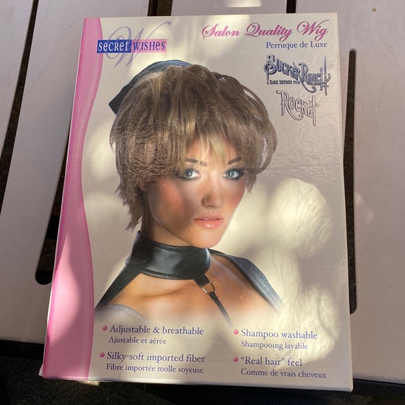 Blonde short wig - Picture 1 of 2